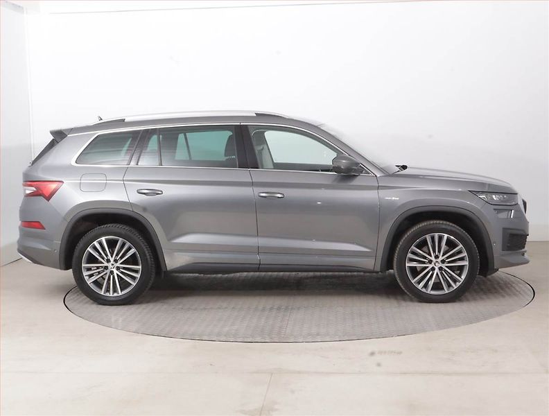 Škoda Kodiaq (2023) Laurin&Klement 2.0 TDI - fotka 6 z 17