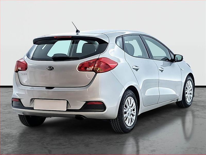 Kia Ceed (2013) 1.6 GDI, ČR,1.maj, Serv.kniha - fotka 5 z 17