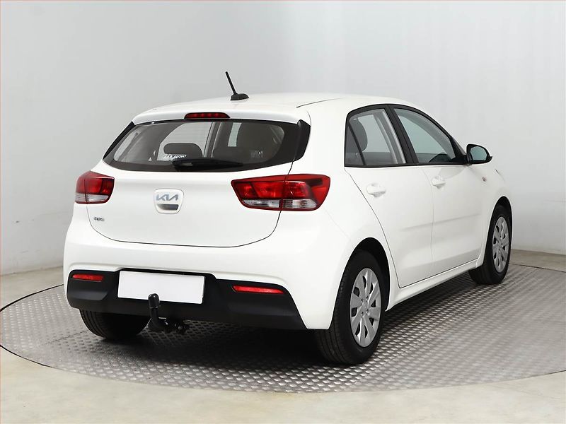 Kia Rio (2022) 1.2 DPI - fotka 5 z 17