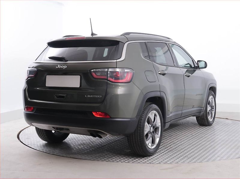 Jeep Compass (2019) 1.4 MultiAir, Serv.kniha, Kůže - fotka 5 z 18