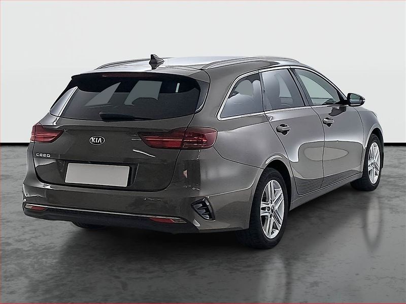 Kia Ceed (2019) 1.4 T-GDI, Serv.kniha, Navi - fotka 5 z 17