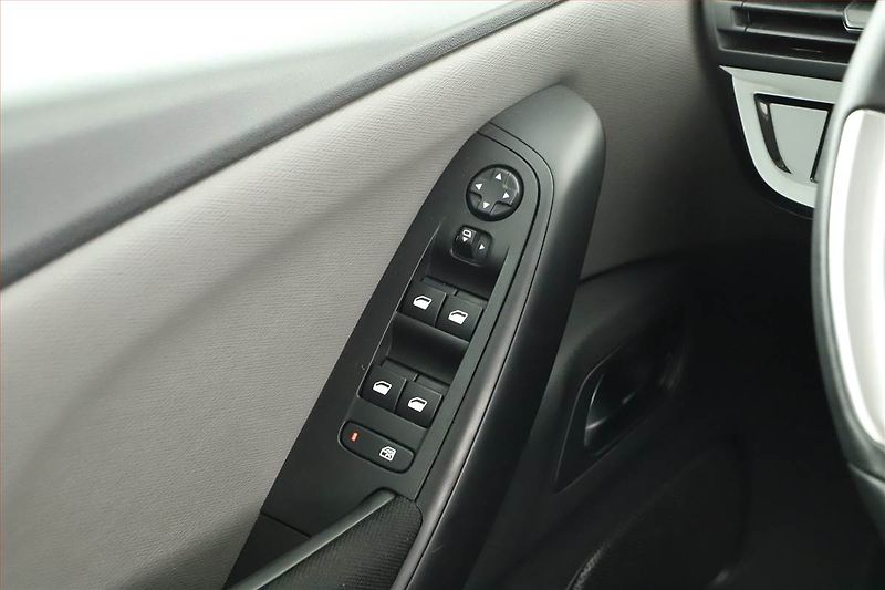 Citroën C4 SpaceTourer (2019) PureTech 130, Navi, Tempomat - fotka 13 z 13