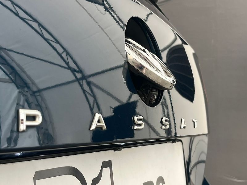 Volkswagen Passat 2.0 TDi LED SVĚTLA, rezervace - fotka 45 z 96