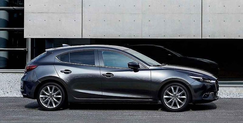 Mazda CX-9.