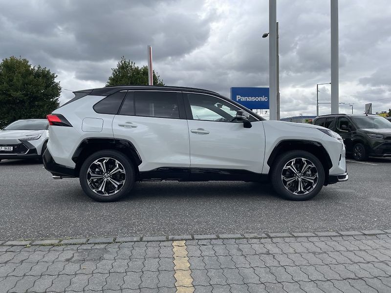 Toyota RAV4 2.5 Plug-in Hybrid ODBĚR ihned - fotka 2 z 32