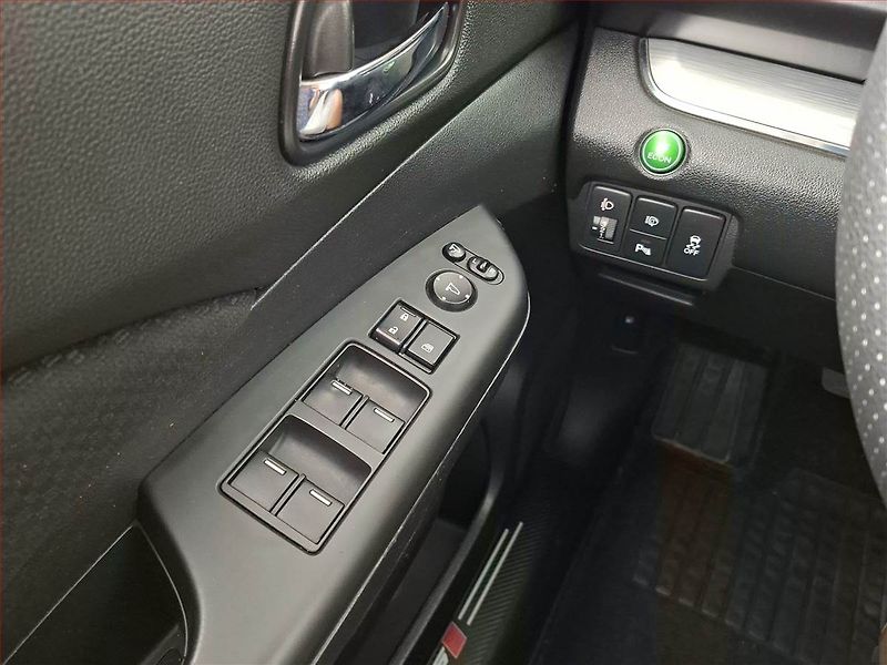 Honda CR-V (2016) 2.0 i-VTEC, LPG, 4X4, ČR - fotka 13 z 13