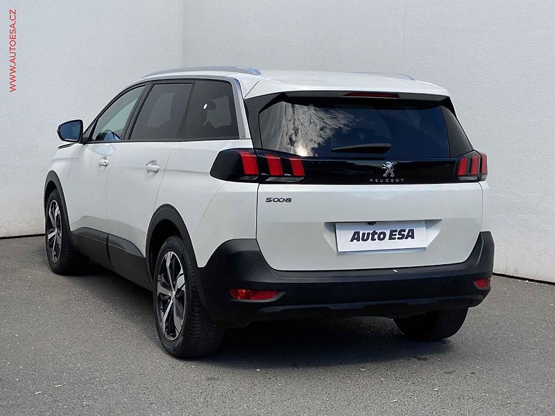 Peugeot 5008 (2019) 1.5 HDi, Active, AT, navi - fotka 6 z 19