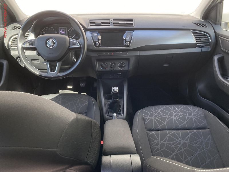 Škoda Fabia (2018) 1.0 TSi, Clever, kamera - fotka 9 z 18