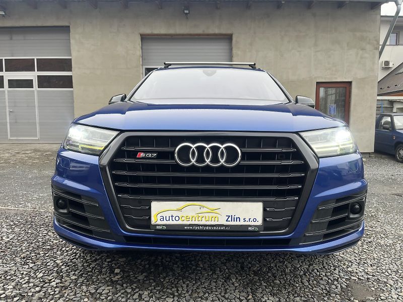 Audi SQ7 (2016) 4,0 D V8 320Kw 7 MÍST PANORAMA - fotka 2 z 19
