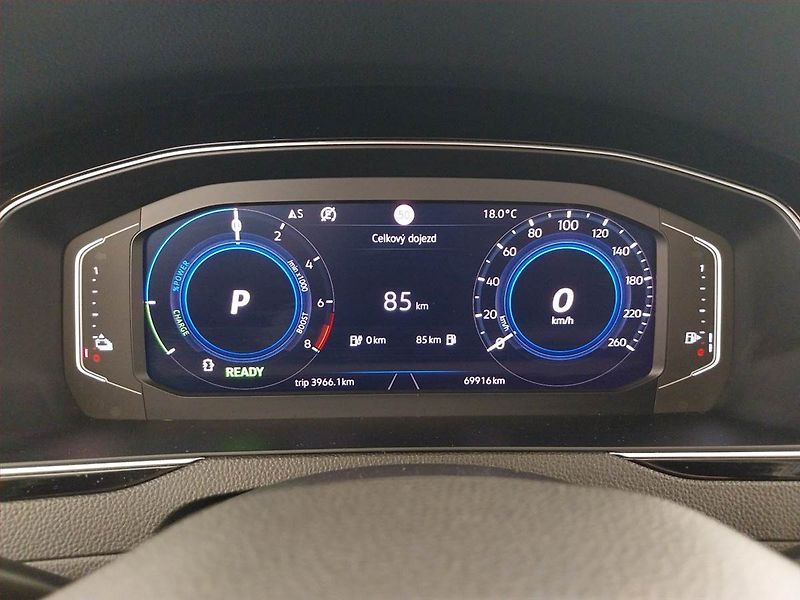 Volkswagen Passat (2020) 1.4 GTE - fotka 11 z 24