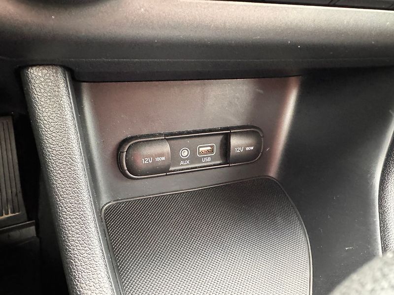 Kia Sportage 1.7 CRDi Automat, ČR - fotka 20 z 23