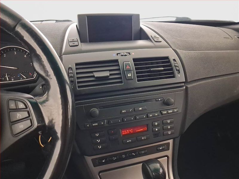 BMW X3 (2006) Individual 3.0d, 4X4, Automat - fotka 12 z 19