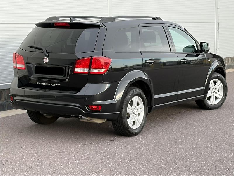 Fiat Freemont (2015) 103kW/MANUÁL/PLNÝ SERVIS/2WD - fotka 4 z 29