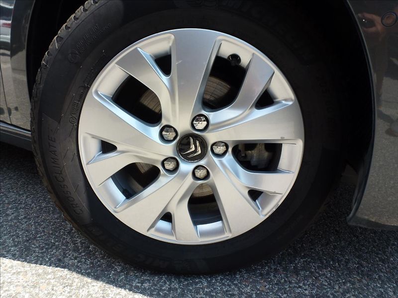 Citroën C4 Picasso 1,2 PureTech 130 6MAN Turbo Od - fotka 52 z 55