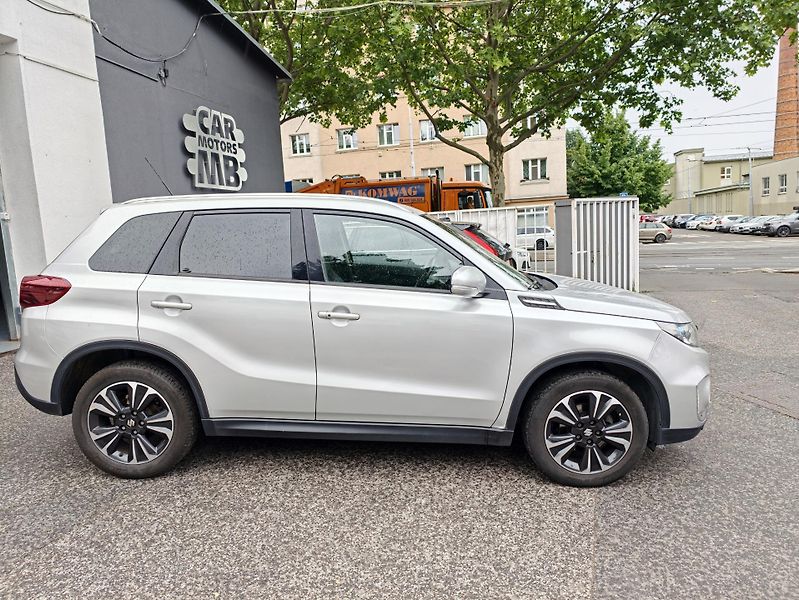 Suzuki Vitara 1,4T Aut. Elegance 4x4 - fotka 5 z 30