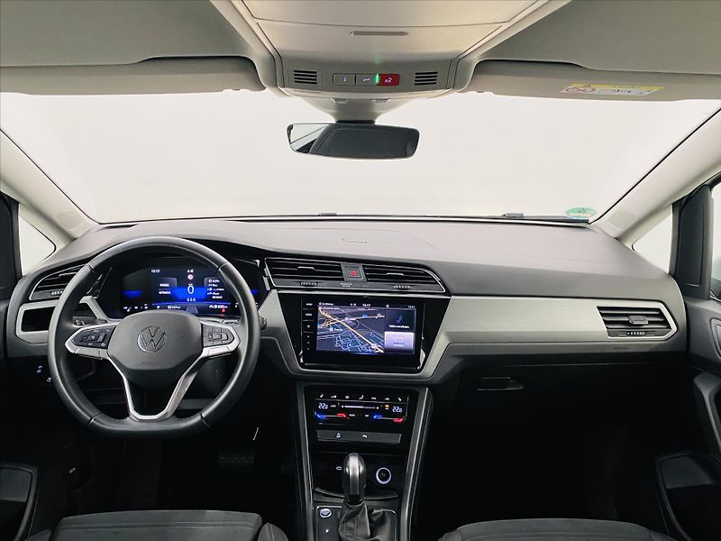 Volkswagen Touran 2,0 TDI DSG 110kW - fotka 9 z 25