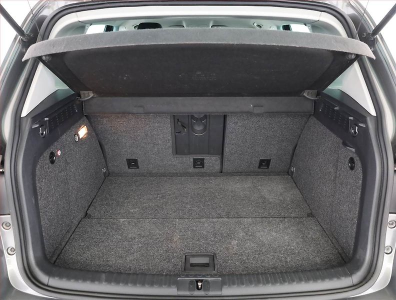 Volkswagen Tiguan (2012) 2.0 TDI, Tempomat - fotka 16 z 17