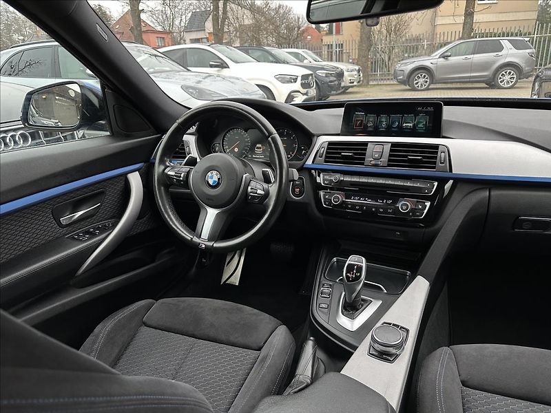 BMW Řada 3 330d GT M-Paket xDrive - fotka 13 z 33