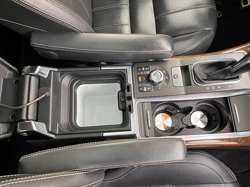 Land Rover Range Rover Sport (2010) 3.0 /180kW - fotka 32 z 44