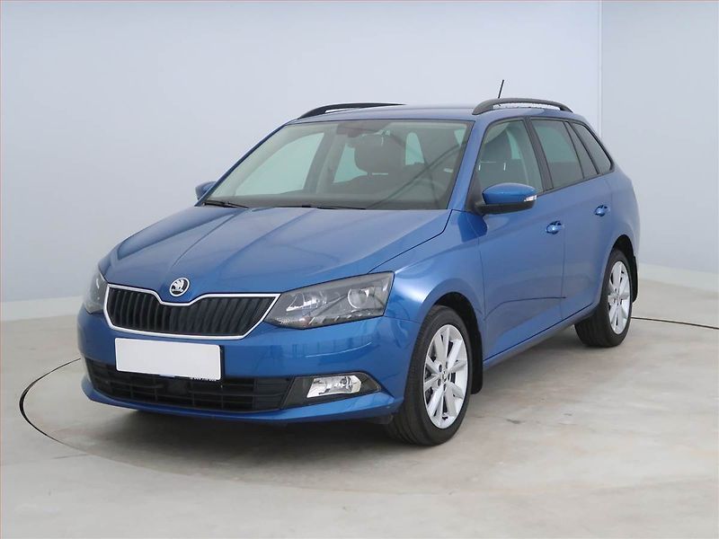 Škoda Fabia (2017) Style 1.2 TSI, ČR,1.maj - fotka 2 z 12