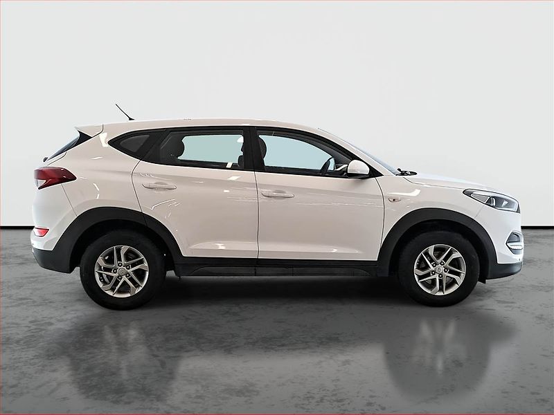 Hyundai Tucson (2017) 1.6 GDI, Serv.kniha - fotka 6 z 16