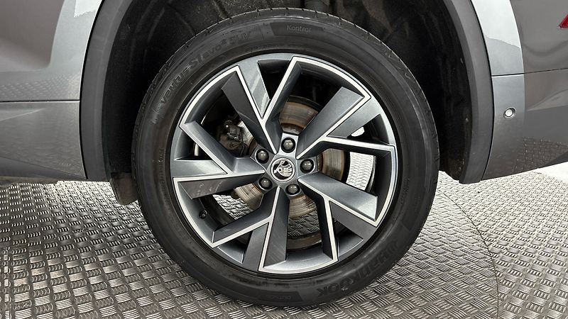 Škoda Kodiaq 2.0 TDI DSG 4x4 Sportline Excl - fotka 19 z 32