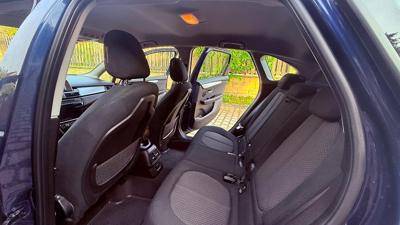 BMW Řada 2 (2018) 218i Active Tourer - fotka 9 z 11
