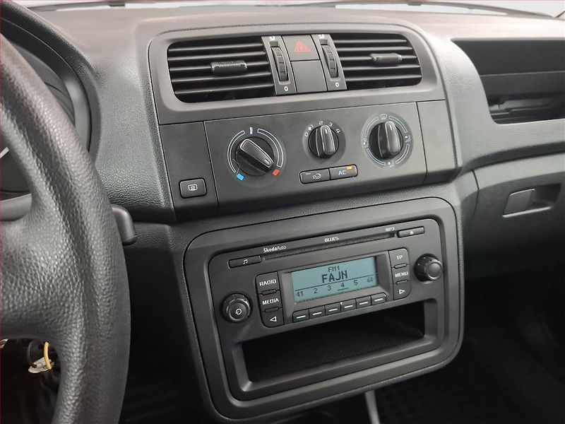 Škoda Fabia (2012) 1.2 12V, Serv.kniha - fotka 12 z 14
