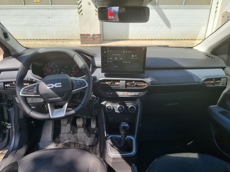 Dacia Sandero (2026) Stepway Expression Eco-G 120 - fotka 6 z 10