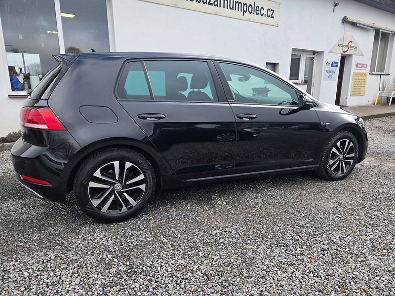 Volkswagen Golf (2019) 1.5 TSI BLUEMOTION,TOP,NAVI - fotka 3 z 28