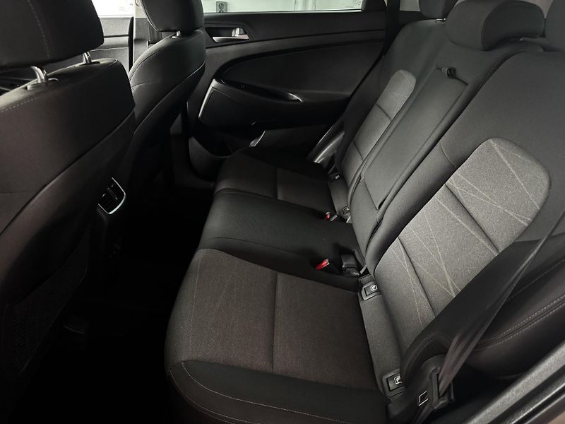 Hyundai Tucson (2018) 1.6 CRDI 85 KW -CZ- 1.Majitel - fotka 19 z 21