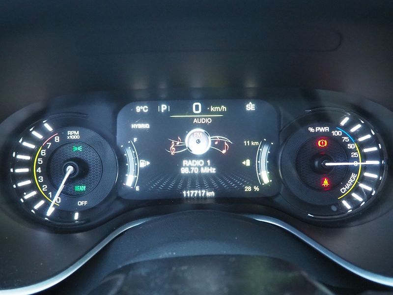 Jeep Compass (2021) 1.3iPHEV 4Xe 177kW S AT,PANO - fotka 28 z 36