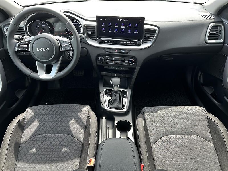 Kia Ceed (2025) 1,5 T-GDi 7DCT 103  kW SPIN - fotka 5 z 6