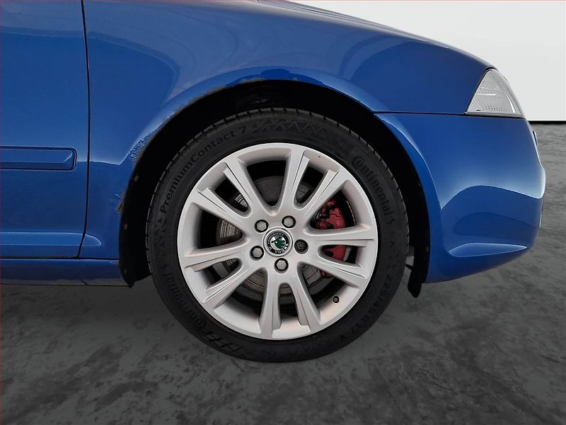 Škoda Octavia (2007) RS 2.0 TFSI, Tempomat - fotka 14 z 15