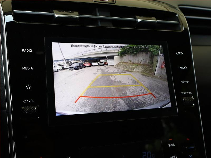 Hyundai Tucson (2024) 1.6 T-GDI - fotka 15 z 18