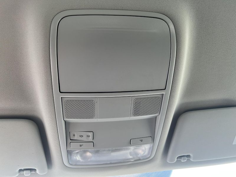 Škoda Octavia (2014) 1,6TDi CR 77kW AMBITION - fotka 17 z 33