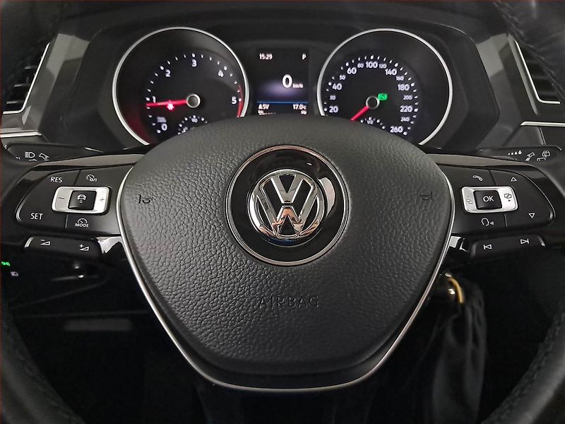 Volkswagen Tiguan (2017) 2.0 TDI, Automat, Navi - fotka 18 z 22