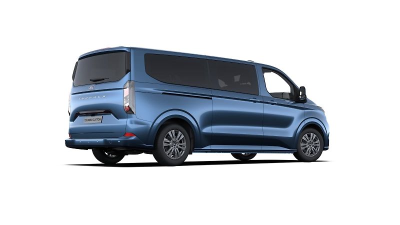 Ford Tourneo Custom (2026) L2 TITANIUM X 2,5 Duratec Hybr - fotka 3 z 9