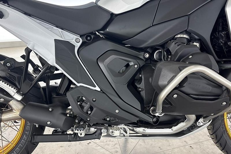BMW R 1300 GS - fotka 5 z 13