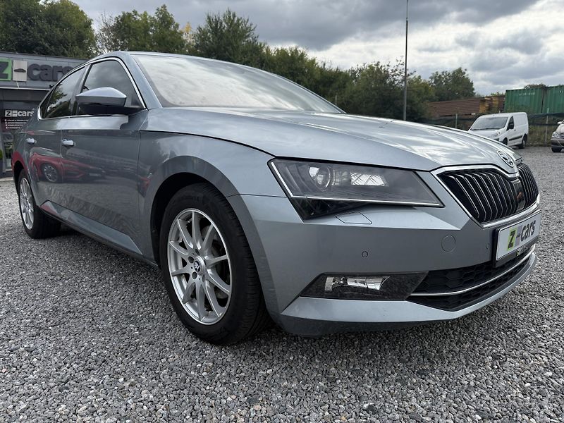 Škoda Superb 1.6TDi STYLE 88kW Navi BiXenon - fotka 3 z 21