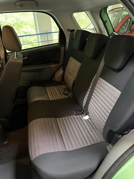 Suzuki SX4 1,6 79kW, ČR - fotka 11 z 22