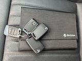 Škoda Superb 2.0 TDI L&K DSG 4x4, ČR, ACC - náhled 32