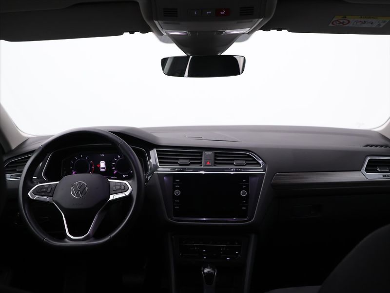 Volkswagen Tiguan 1,5 TSI EVO DSG CZ 1.Maj. DPH - fotka 24 z 32