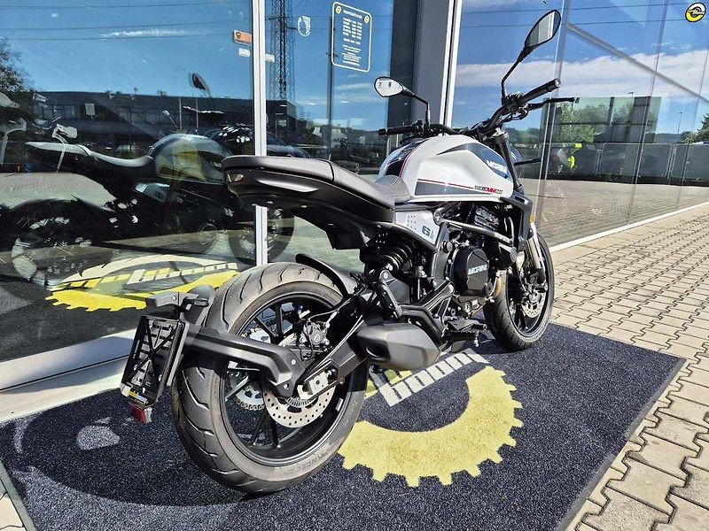 Moto Morini Seiemmezzo (2026) 6 ? STR - fotka 4 z 17