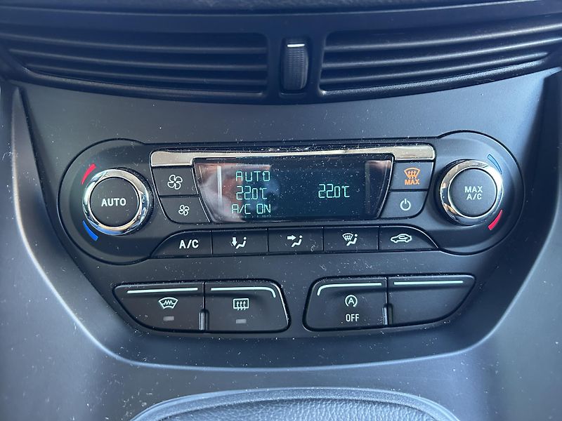 Ford Kuga (2017) 2.0 TDCi 110KW 4x4 - fotka 19 z 25