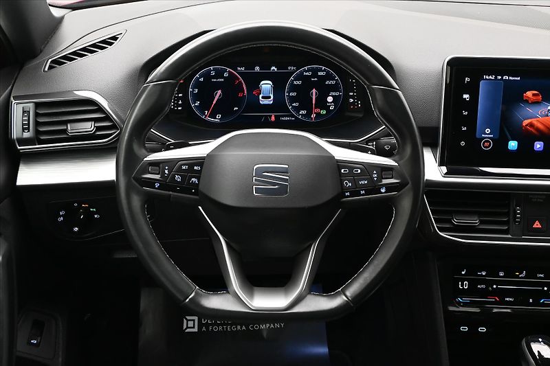 Seat Tarraco 2,0 TSI 180 kW 4x4 DSG X-Perie - fotka 18 z 33