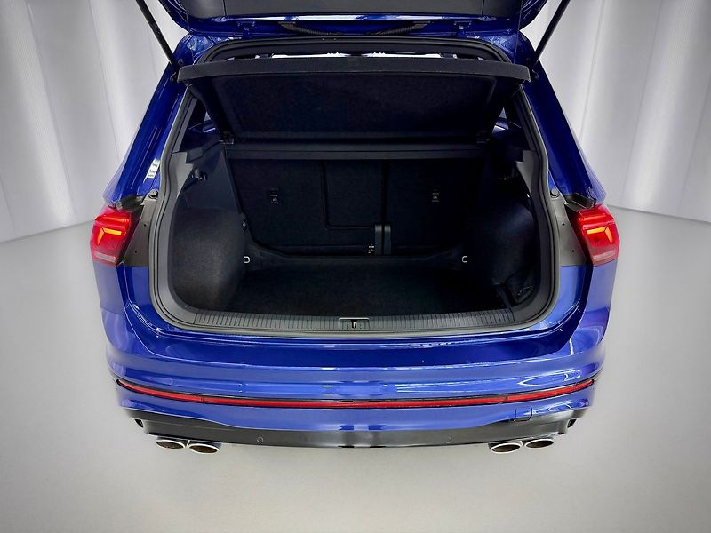 Volkswagen Tiguan 2.0 TSI 235 KW R-LINE, DSG, 4M - fotka 23 z 23