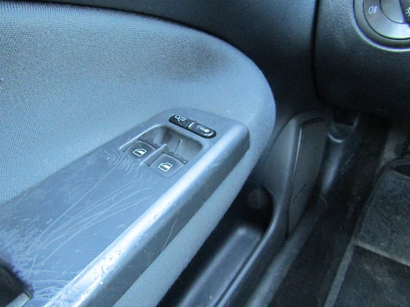 Škoda Octavia (2009) 1.9 TDI 74kW  BEZ KOROZE - fotka 28 z 33
