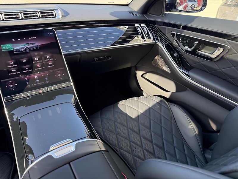 Mercedes-Benz Třídy S (2025) S450d 270kW AMG LONG TV NT R21 - fotka 24 z 50