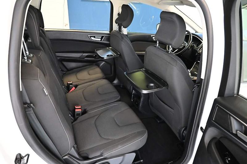 Ford S-MAX (2020) 2.0 140 KW LED ACC SONY 8AT EC - fotka 9 z 34